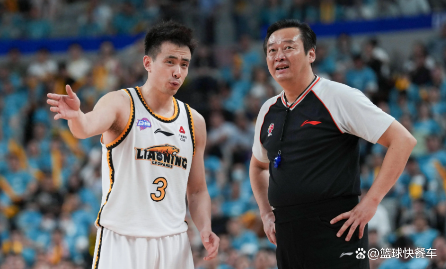 北京队力克广东队,王哲林扛起全队 北京队力克广东队,王哲林扛起全队
