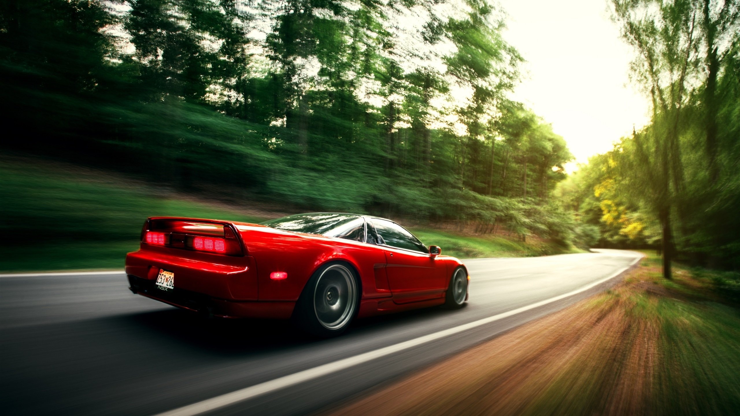 南美铁骑与北欧大脑,足球智慧的双面镜像