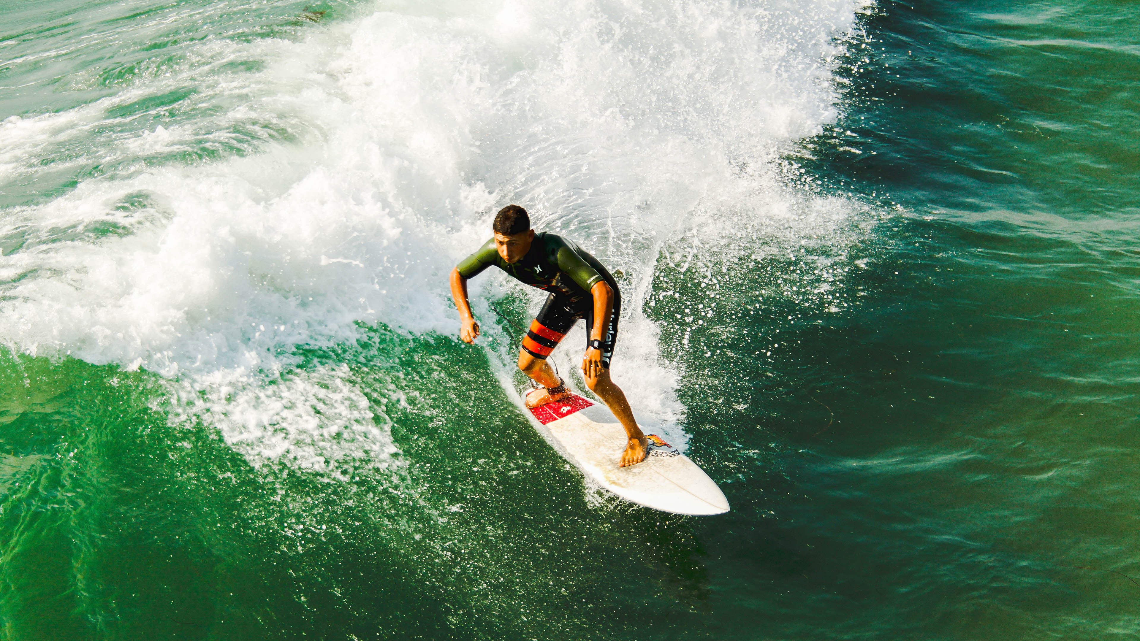 双线冲线，当F1街道的悬念艺术遇见NBA的提前审判