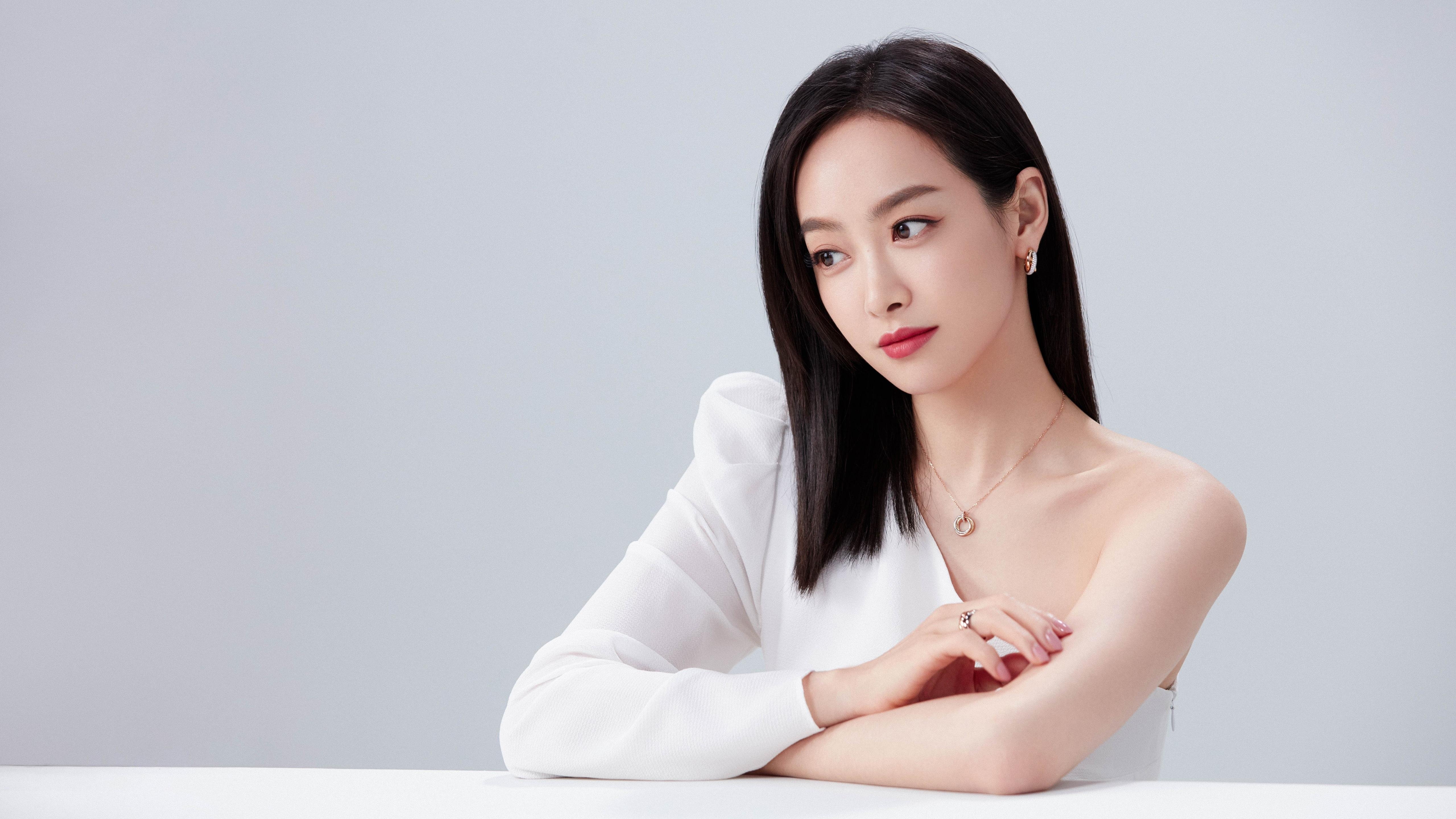 以下是为您创作的标题与文章