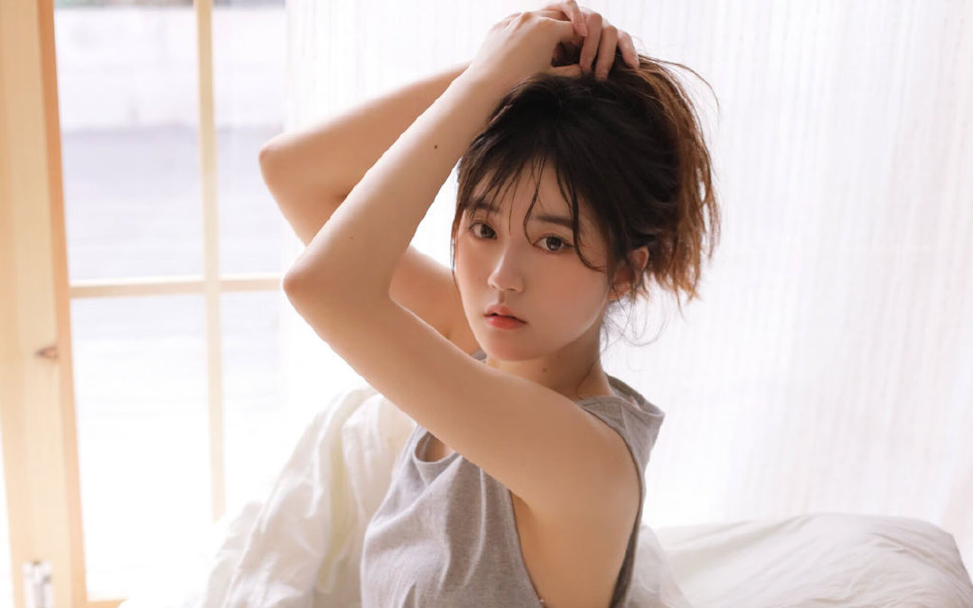 沉默的统治者,德容如何在头名之争中重塑西班牙与秘鲁的战术棋局
